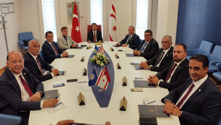 Bakanlar Kurulu özel gündemle Başbakan Üstel’in başkanlığında DAÜ’de toplandı