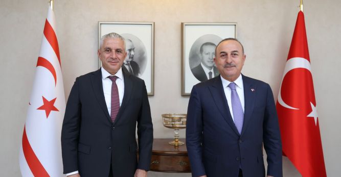 Çalışma ve Sosyal Güvenlik Bakanı Taçoy, Türkiye Dışişleri Bakanı Çavuşoğlu ile görüştü