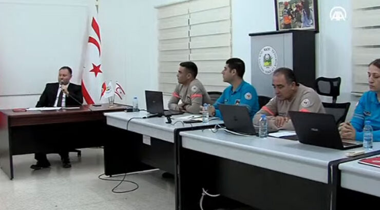 “Deprem Anı ve Çök-Kapan-Tutun Tatbikatı”, Sivil Savunma Teşkilatı ile TC AFAD koordinesinde yapıldı