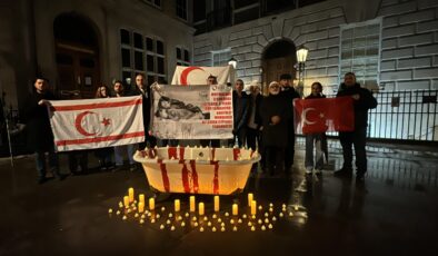 “Kanlı Noel” katliamının 61’inci yılında kurbanlar Londra’da anıldı