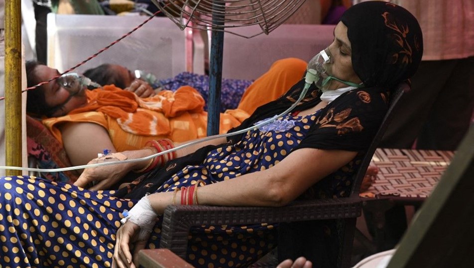 Hindistan’da 688 binden fazla hasta tıbbi oksijene ihtiyaç duyuyor