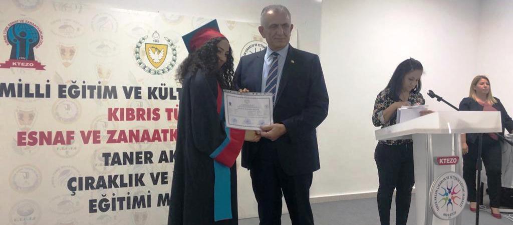 Çavuşoğlu,Taner Akcan Çıraklık ve Yetişkin Eğitimi Merkezi’nin mezuniyet törenine katıldı