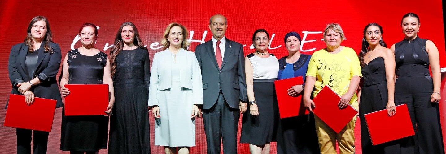 İş Kadınları Derneği Yılın Kadın Girişimcileri Ödül Töreni yapıldı