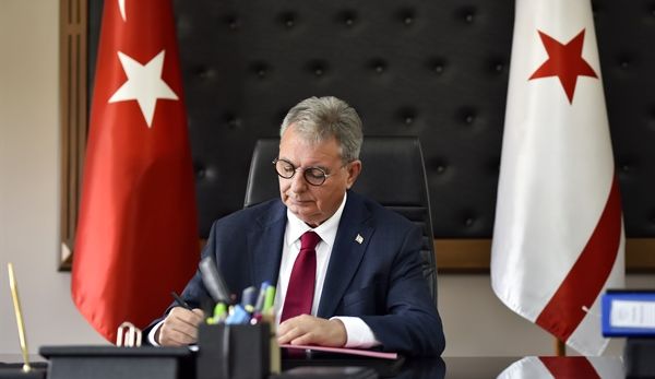 İçişleri Bakanı Evren, “Dr. Küçük, halkçı kimliğiyle kıbrıs türkü’nün gönlünde yer etmiş, var oluş mücadelemize rehber olmuştur”