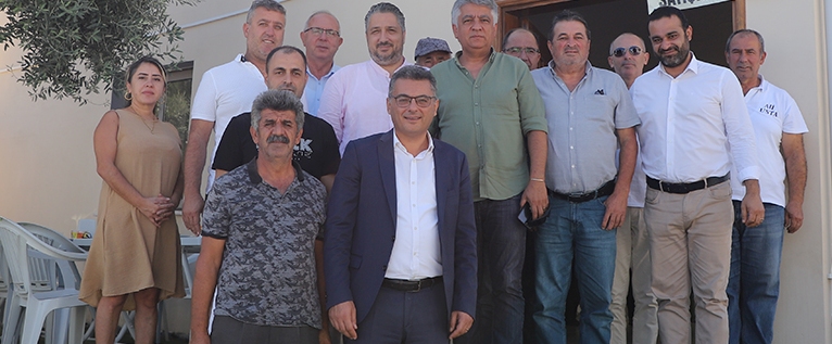 CTP heyeti Girne’de Çarşamba Pazarı’nı ziyaret etti