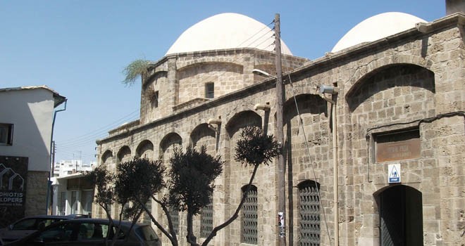Güney’de camilere yönelik saldırılar devam ediyor… Zuhur Cami avlusu otopark yapılacak