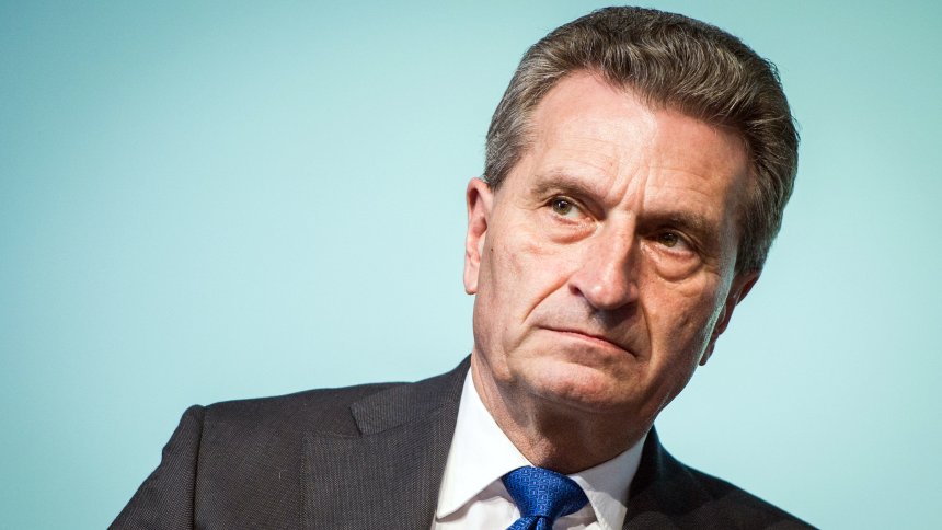 Oettinger ;   AB ölümle  karşı karşıya
