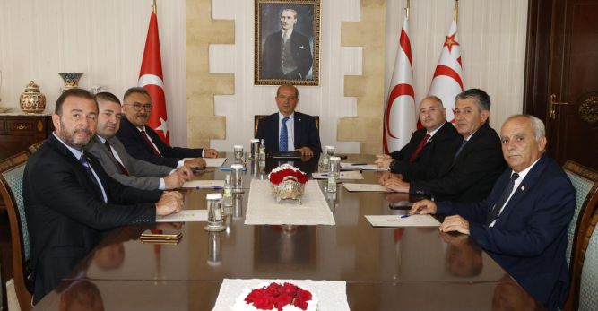 Cumhurbaşkanı Tatar, DAÜ Vakıf Yöneticiler Kurulu Başkan ve üyelerini kabul etti