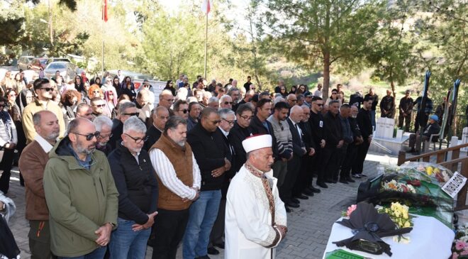 Perihan Aziz Bağlıköy’de toprağa verildi