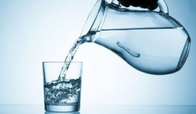 “Günde 2 litre su içmek lazım” iddiası çürütüldü