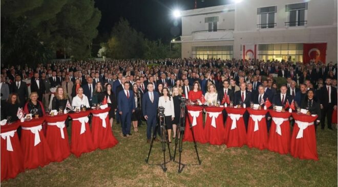 Cumhuriyet Bayramı’nın 101. yıldönümü dolayısıyla Türkiye’nin Lefkoşa Büyükelçiliği’nde resepsiyon verildi..Serim: KKTC’nin uluslararası toplumda hak ettiği yerini alması için desteğimiz bakidir