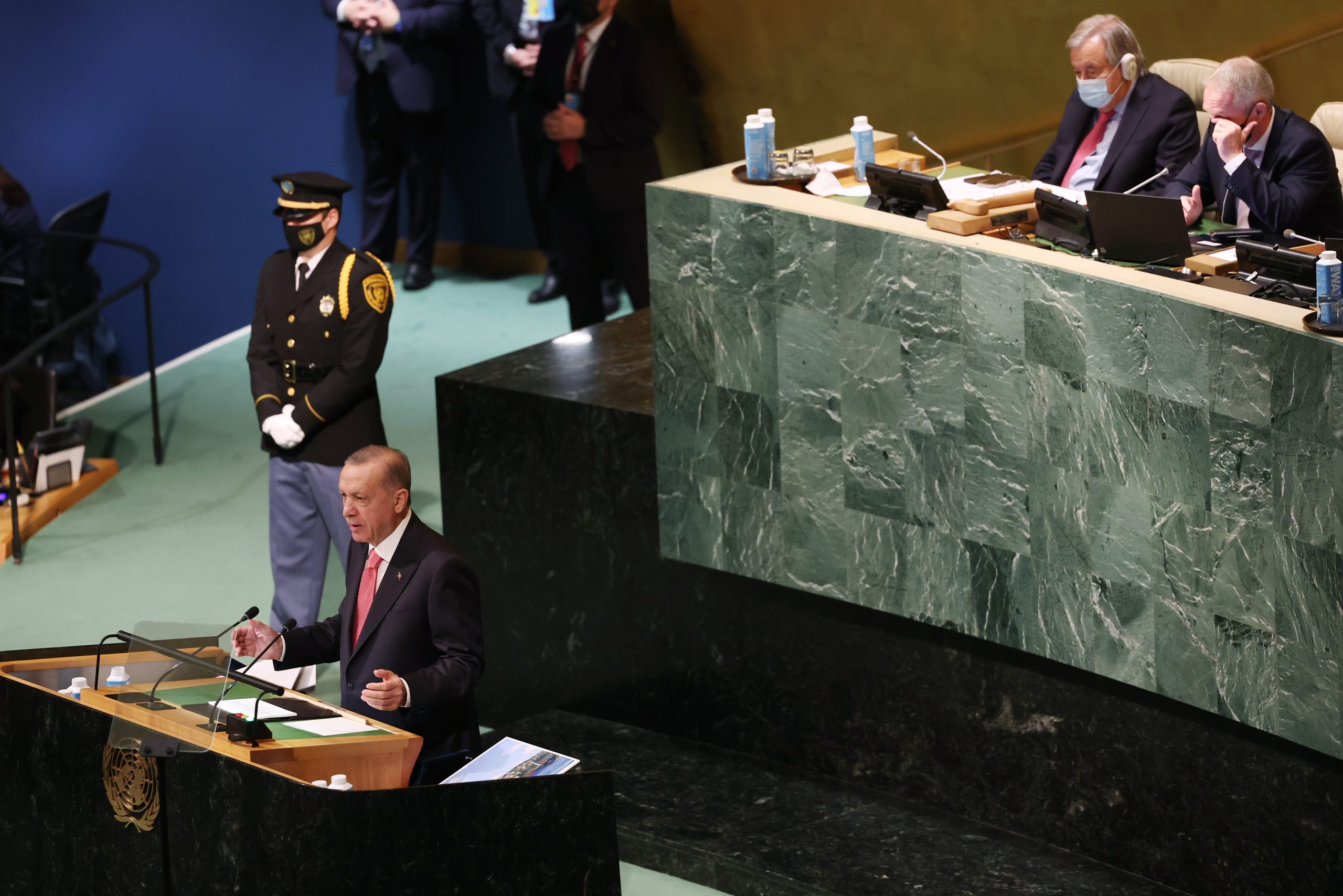 Erdoğan:Uluslararası toplumu, Kıbrıs Türkleri’ne yönelik zulme son vermeye ve bir an önce KKTC’yi resmen tanımaya davet ediyoruz