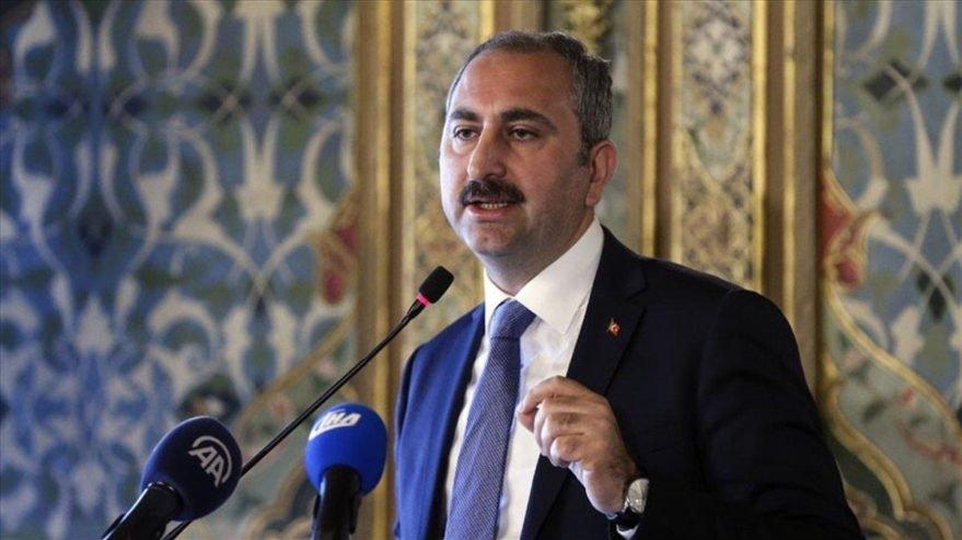 Türkiye Adalet Bakanı Gül;   Camilere saldırılar alçakça