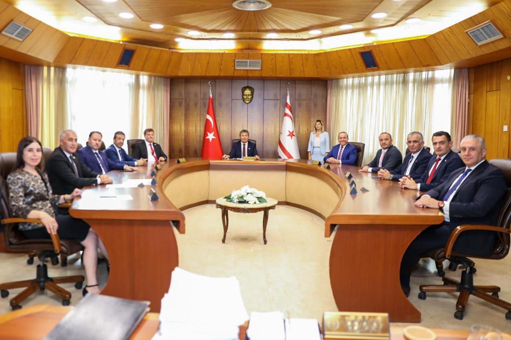 Bakanlar Kurulu, Başbakan Ünal Üstel başkanlığında toplandı