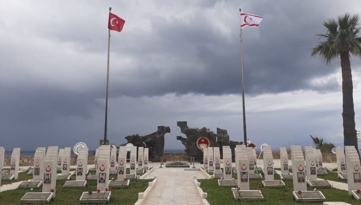 18 Mart Şehitleri Anma Günü ve Çanakkale Deniz Zaferi’nin 108. Yıldönümü nedeniyle, tüm bölgelerde törenler düzenlendi