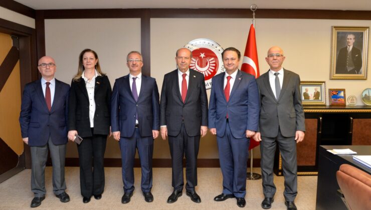 Tatar İstanbul’da Devlet Arşivleri Başkanlığı Osmanlı Arşivi Külliyesini ziyaret etti