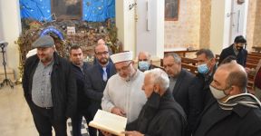 Din İşleri Başkanı Ünsal, Maronitlerin yaşadığı Koruçam köyünü ziyaret etti