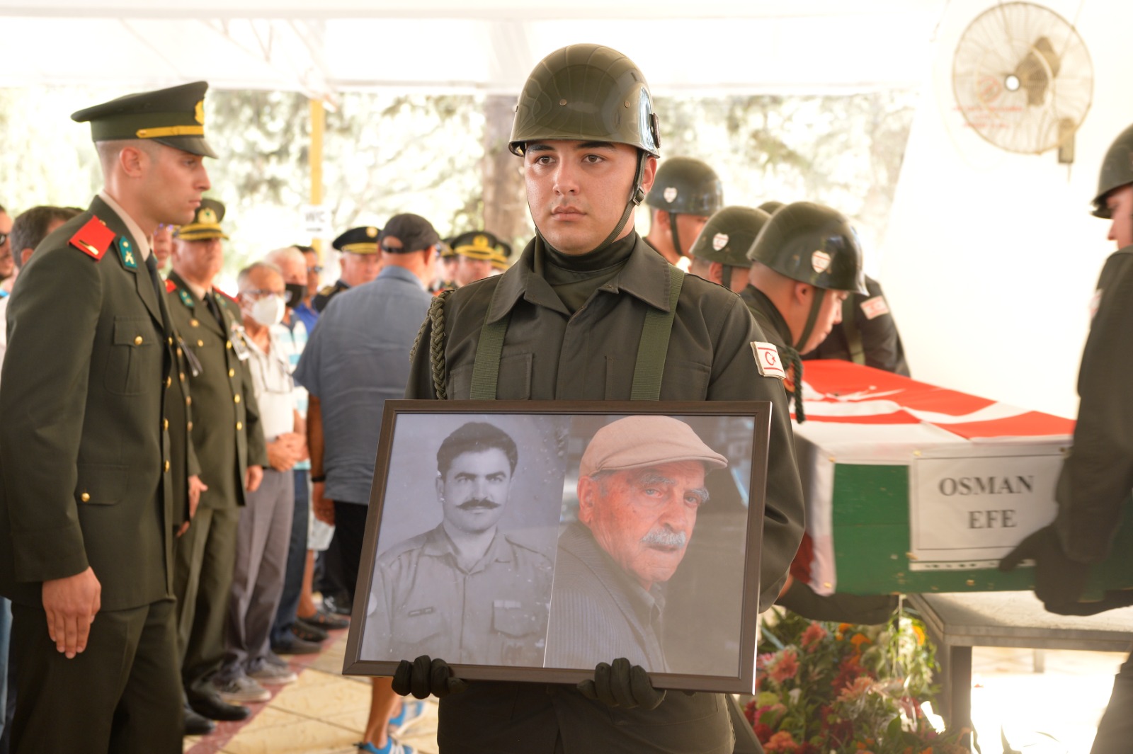 Cumhurbaşkanı Tatar, emekli komutan Osman Efe’nin cenaze törenine katıldı