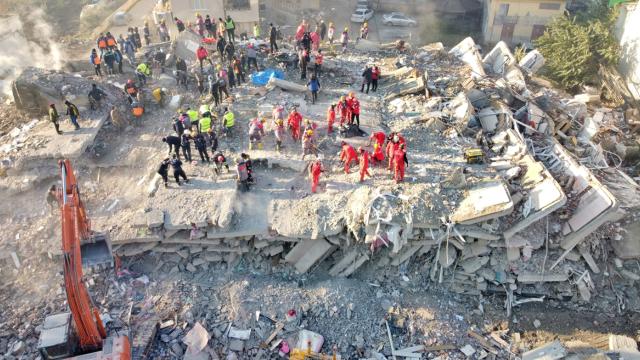 Kahramanmaraş merkezli depremlerde 20 bin 665 hayatını kaybetti, 80 bin 88 kişi kurtarıldı