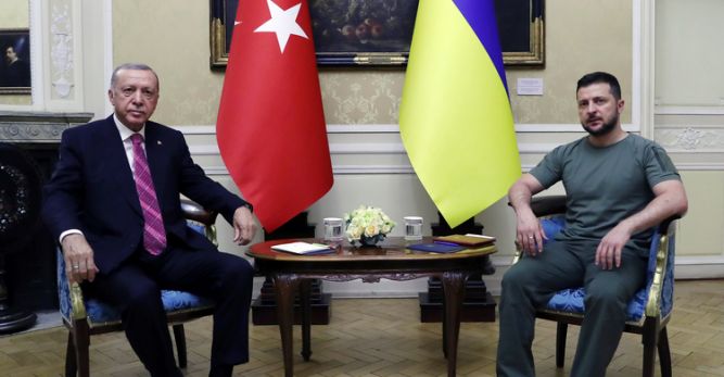 TC Cumhurbaşkanı Erdoğan Ukrayna Devlet Başkanı Zelenskiy ile bir araya geldi