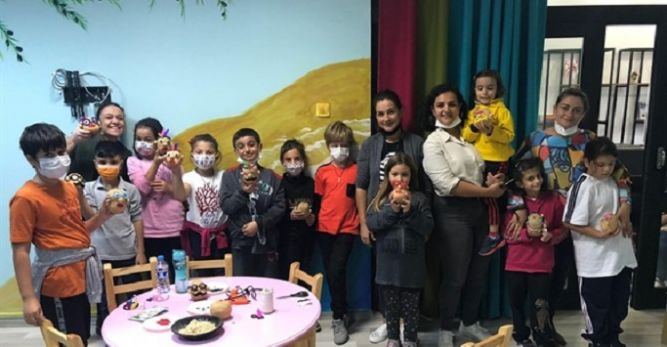 Girne Belediyesi Sosyal Yaşam Merkezi’nde “Çim İnsan Atölyesi” yapıldı