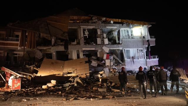 AFAD: 6,4’lük depremin ardından 32 artçı deprem yaşandı