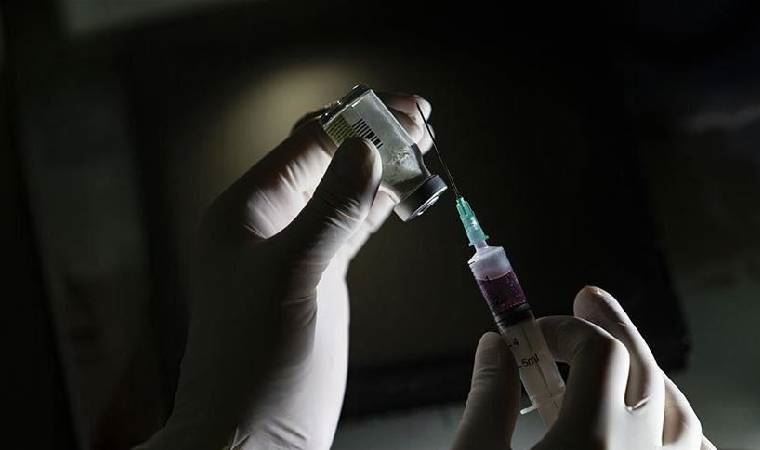 AB’nin ilaç düzenleyicisi, Sanofi’nin Kovid-19 aşısını ön değerlendirmeye aldı