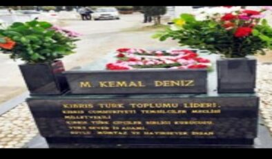 M. Kemal Deniz, kabri başında anıldı