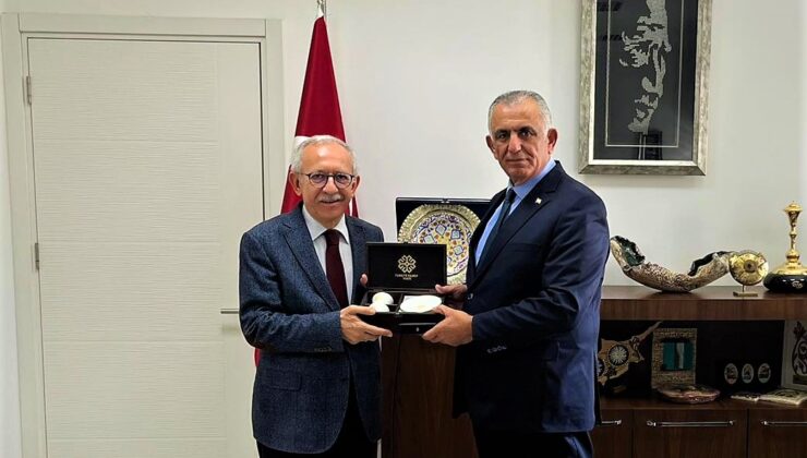 Bakan Çavuşoğlu, Prof. Dr. Bilgili’yi kabul etti