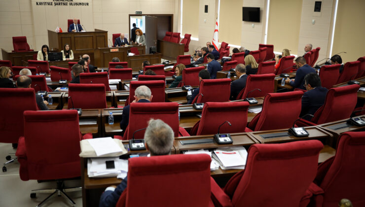 Meclis Genel Kurulu’nda 146 milyon 794 bin 50 TL’lik Cumhuriyet Meclisi bütçesi oy çokluğuyla onaylandı