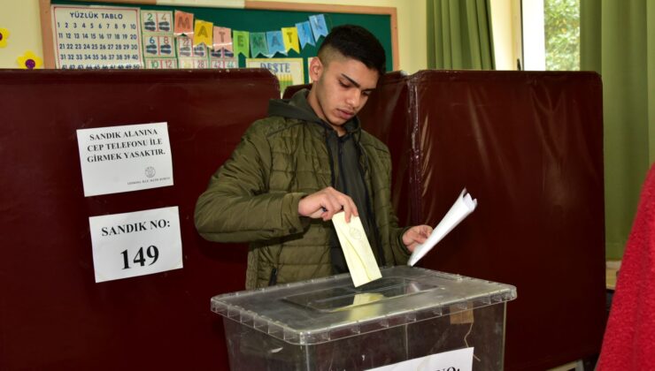 Ülke genelinde seçime katılım oranı saat 17.00 itibarı ile yüzde 64.68