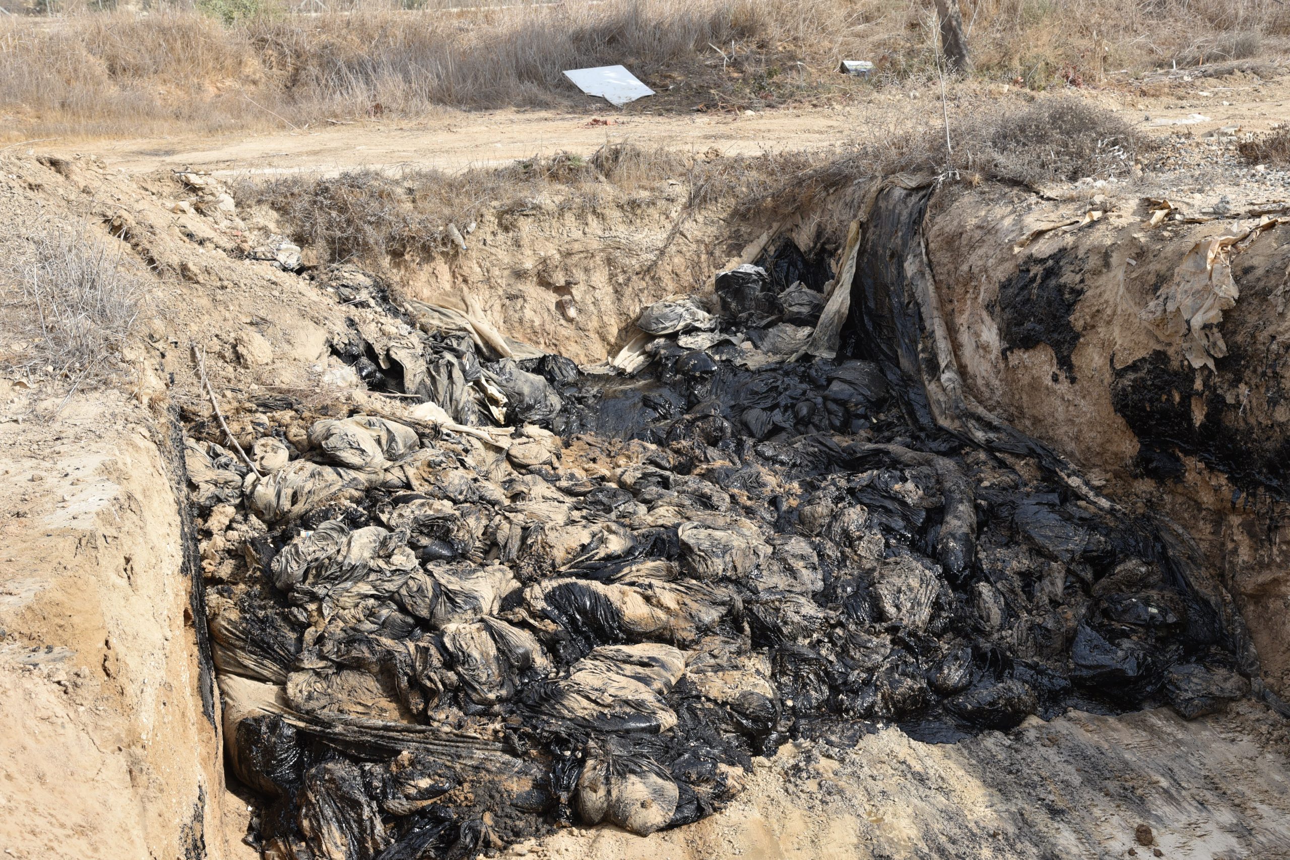 Kalecik’te 2013 yılındaki çevre felaketinden toplanan atıklar 8 yıl sonra bertaraf ediliyor