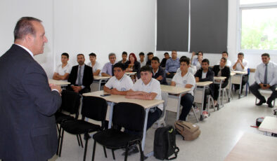 Ataoğlu, okullarda başlatılan çevre eğitimi seminerine katıldı
