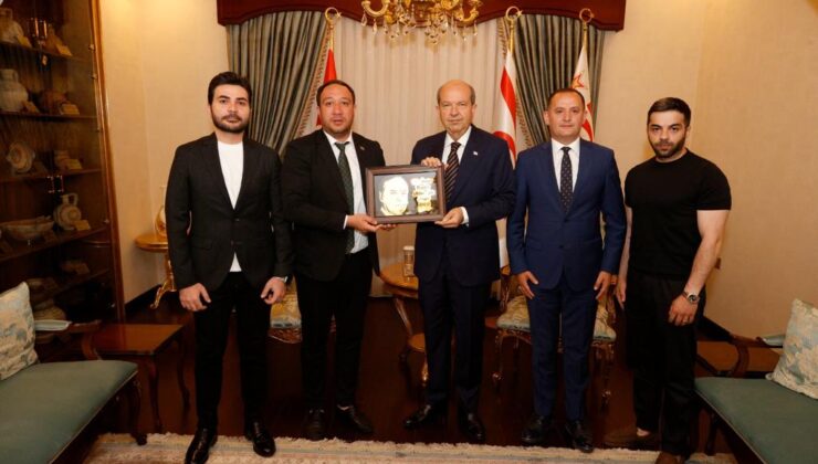 Cumhurbaşkanı Tatar, Azerbaycan-Kıbrıs Dostluk Cemiyeti başkan ve beraberindeki heyeti kabul etti.