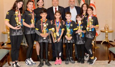 Cumhurbaşkanı Tatar  KKTC Çocuk ve Genç Fitness Milli Takımı’nı kabul etti